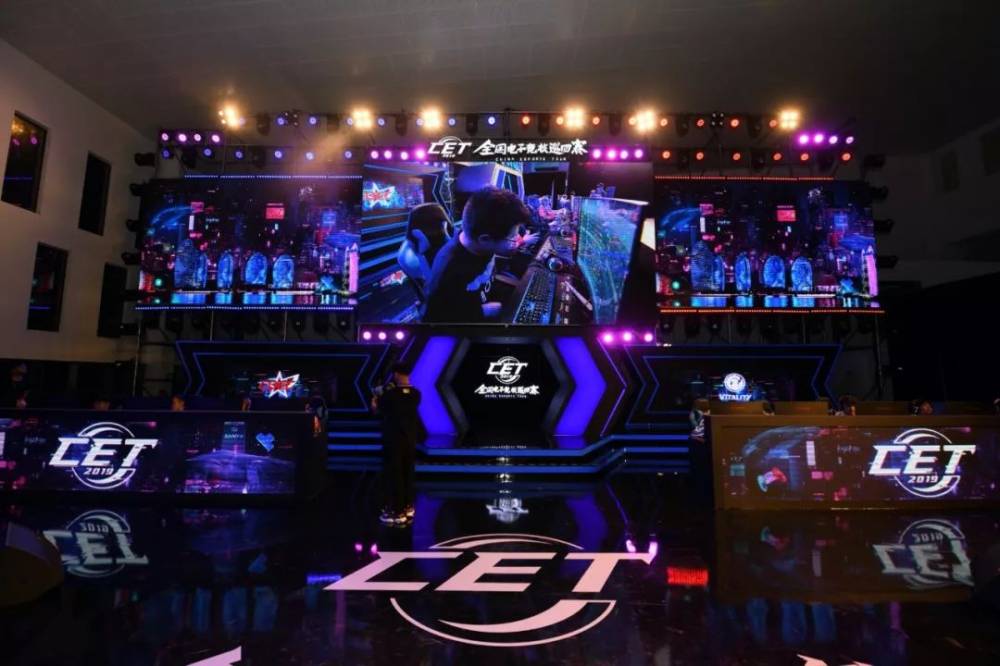 教练的地位 教练的地位