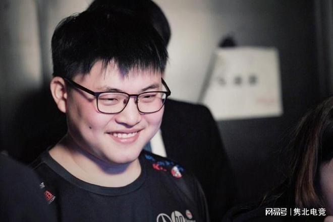 针对这起肘 针对这起肘