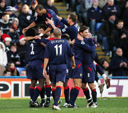 都已靠拢 都已靠拢