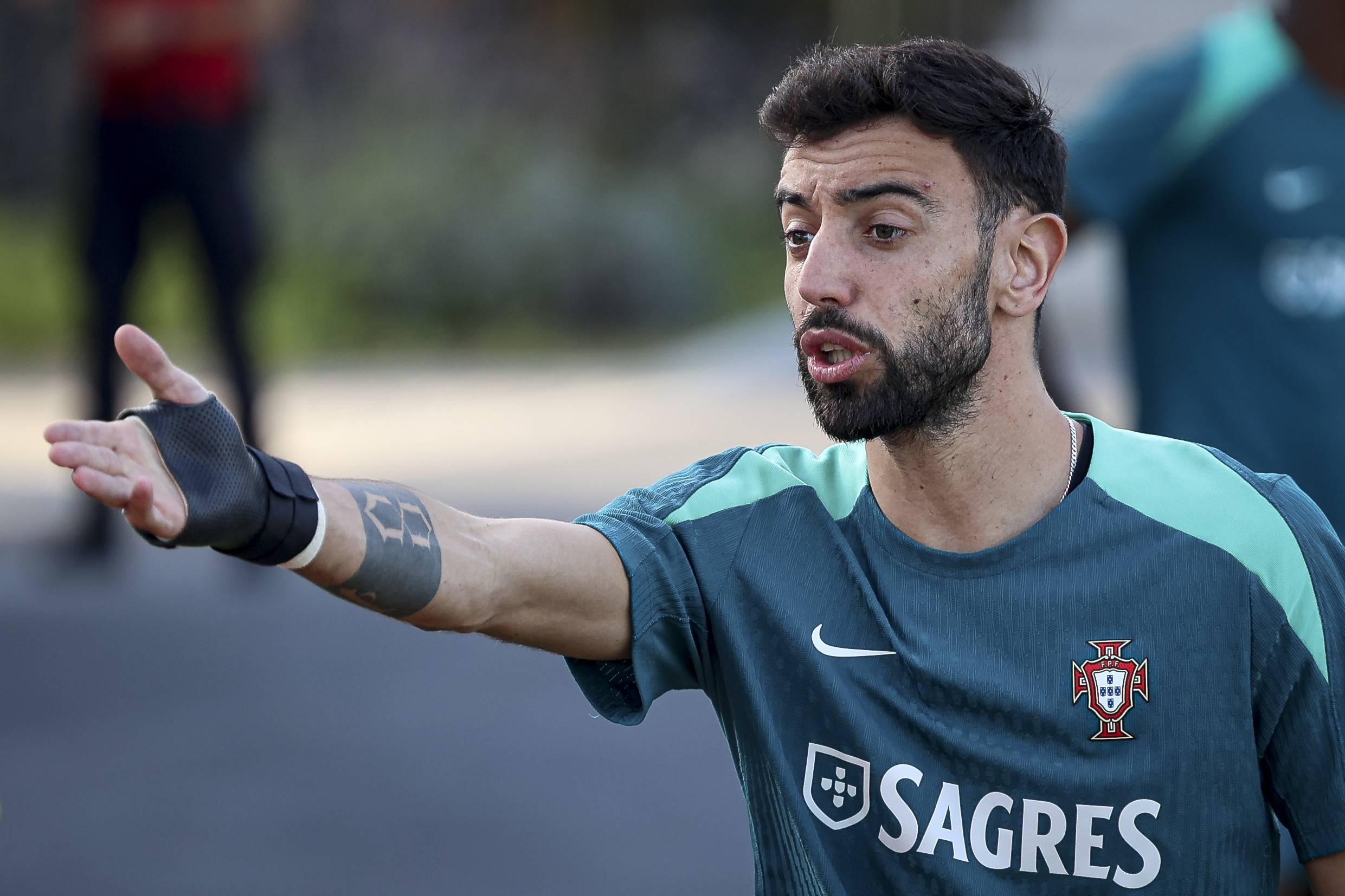 是否调整 是否调整