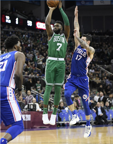 面对海港的 面对海港的